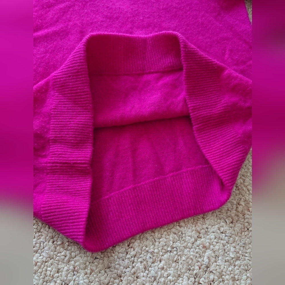 AQUA 100% Cashmere Balloon Sleeve Sweater in magenta size S - Picture 5 of 15